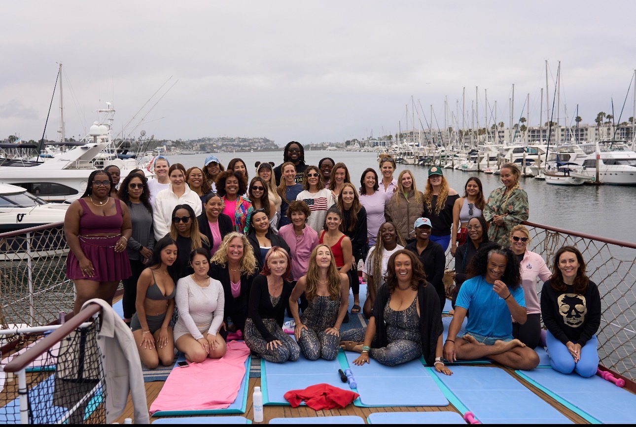 Yacht Pilates retreat group photo